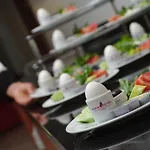 Tuna מלון מוגלה