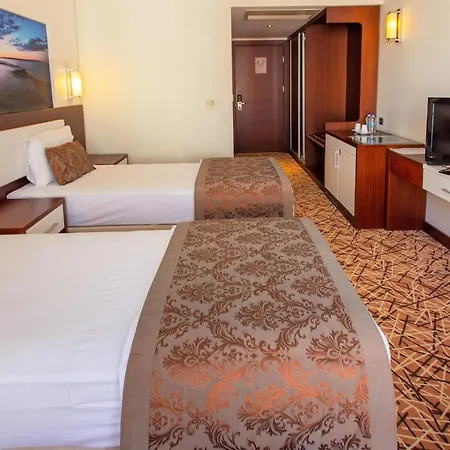 Tuna Hotel 4*