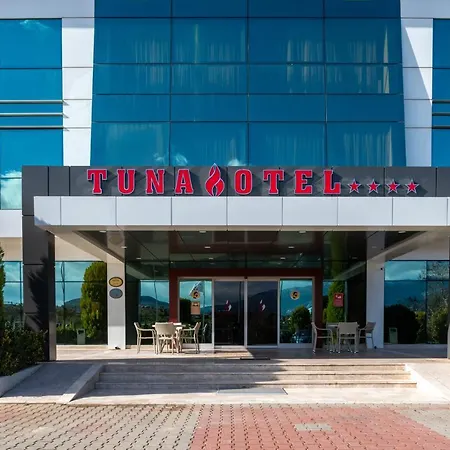 Ξενοδοχείο Tuna 4*
