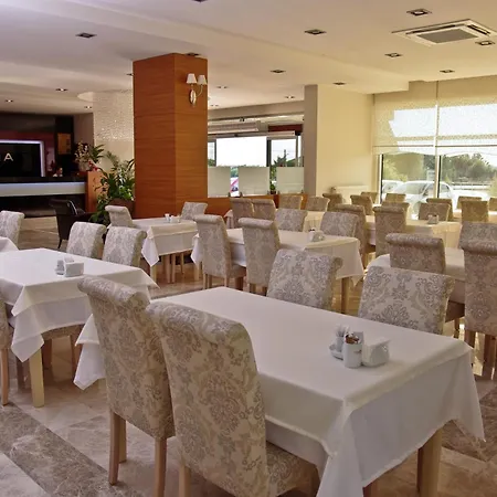 Hotel Tuna 4*