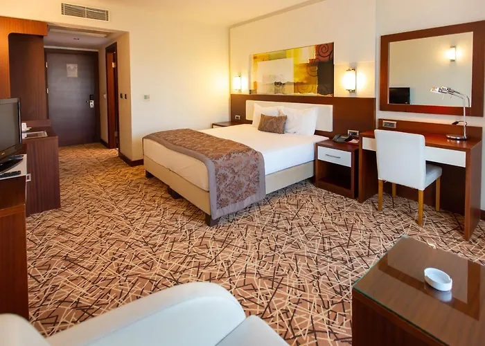 Tuna Hotel
