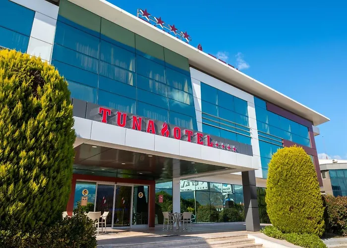 Hotel Tuna